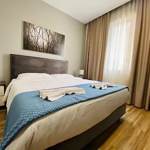  Nocleg ze śniadaniem Center Comfort Albania