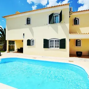 & Beds Dp , Albufeira Portogallo